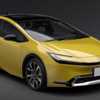 2023-toyota-prius-japan-front-three-quarters-1668576156